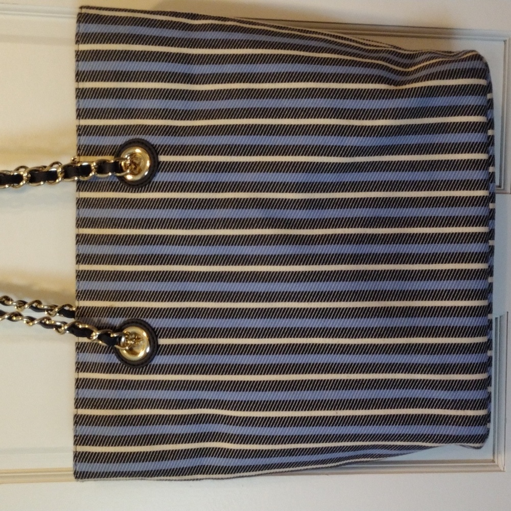 Talbots tote style purse. - Picture 4 of 13